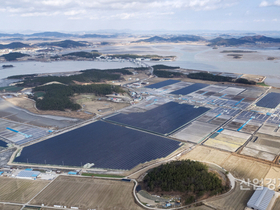 일본, 태양광 발전 규제 강화.. 재생에너지 방향성 두고 고심 또 고심